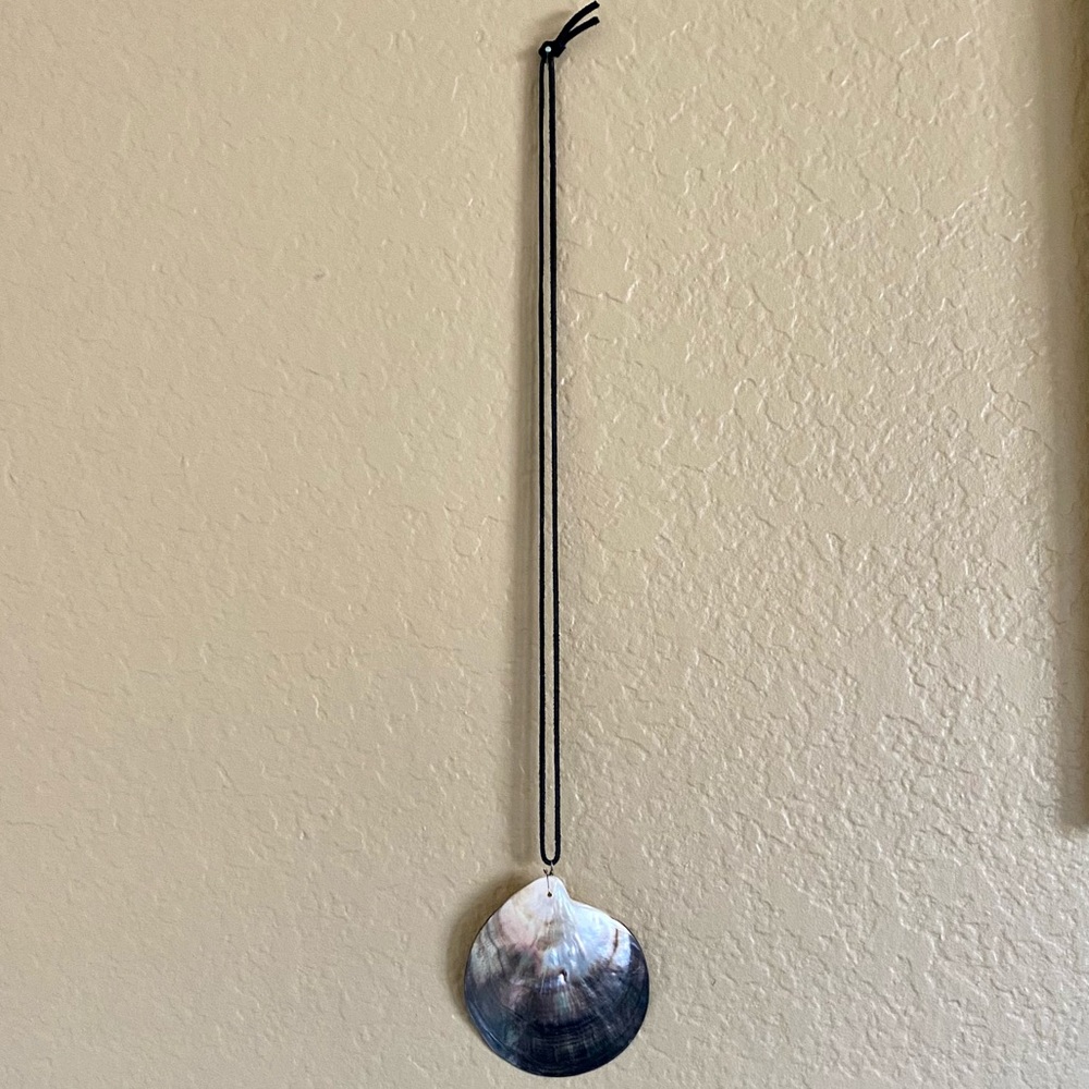 Large Shell Necklace - image 2